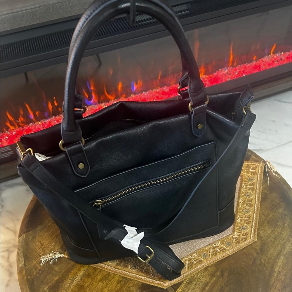 Stylish Black Handbag with Gold Accents